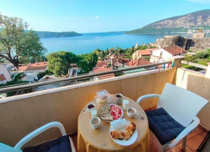 Apartments "Belle Vue" Herceg Novi Eksteriør bilde